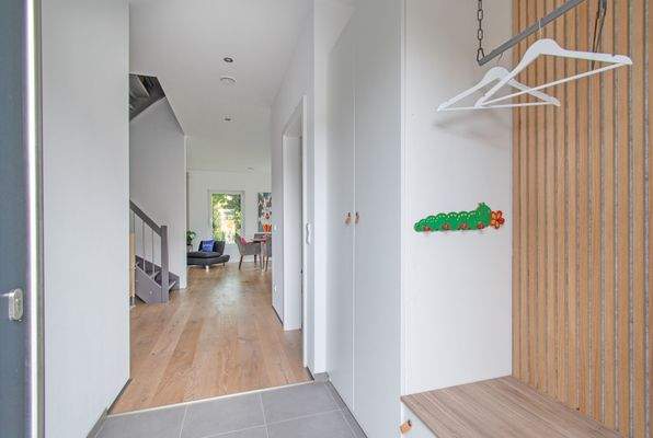 einladender Blick in den Eingangsbereich