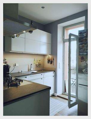 06 Küche - Zugang Balkon.jpg