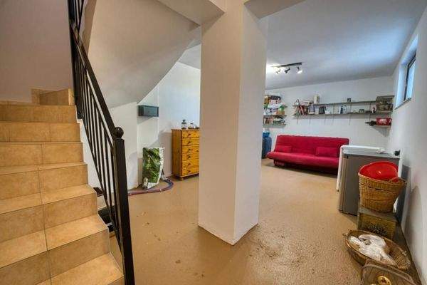 Kreta, Xirosterni: Ruhiges Anwesen in der Nähe des Strandes zu verkaufen