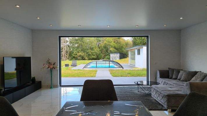 Wohnzimmer mit Panoramablick