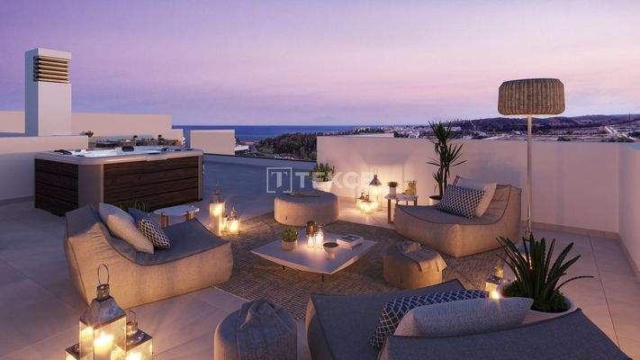 Newly-Built Apartments with Sea View in Estepona, Málaga