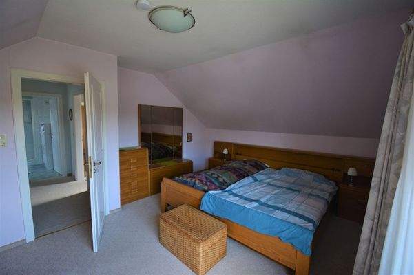 Schlafzimmer OG