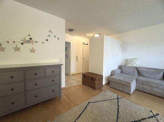 Wohnbereich mit Blick zum Flur