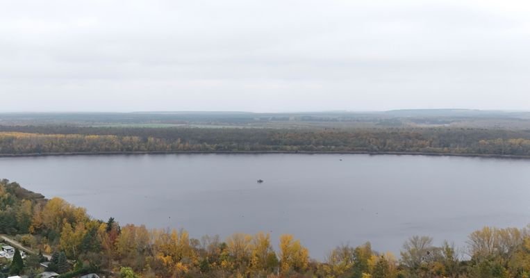 Stausee in unmittelbarer Nähe