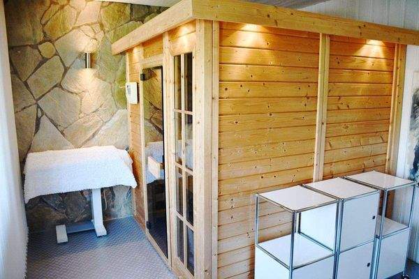 gesundheitsfördernde Sauna Untergeschoss.JPG