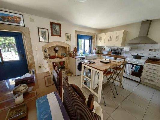 Kreta, Eleutherna: Freistehendes Steinhaus mit 2 unabhängigen Studios zum Verkauf