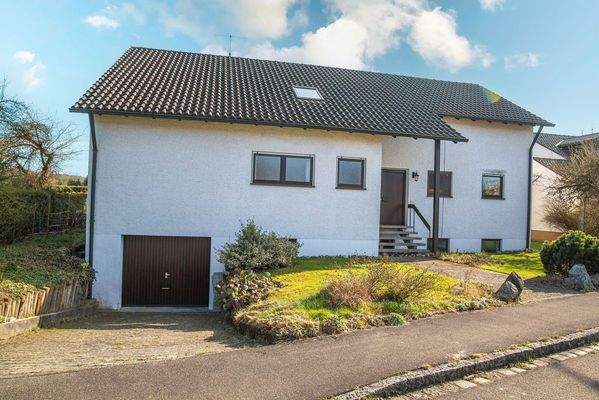 Voderansicht Zufahrt Tiefgarage