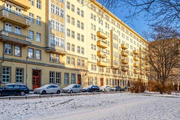 Karl-Marx-Allee 64 Außen-2