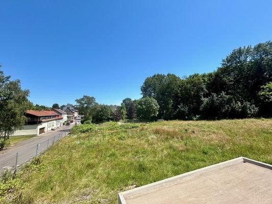 Aussicht Flur, Bad auf Spielplatz