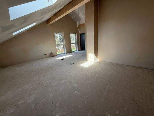 Schlafzimmer + Bad im DG