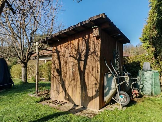 Holzgeräteschuppen