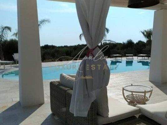 charakteristische Villa mit Pool in Santa Maria di Leuca