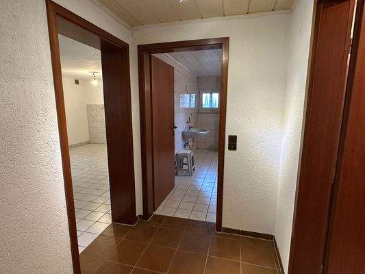 EG |&nbsp;Flur 2 |&nbsp;Blick auf Bad