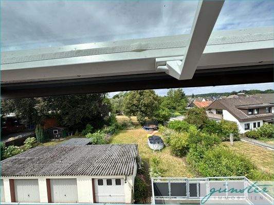 Ausblick in den Gemeinschaftsgarten