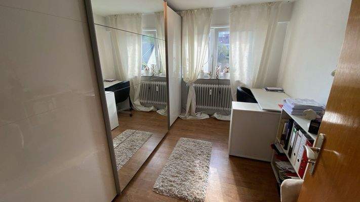 Arbeitszimmer/Ankleide