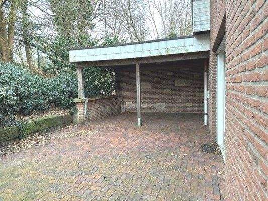 überdachter Freisitz.jpg