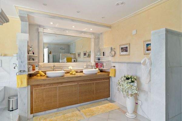 Photo: Villa in Nueva Andalucia