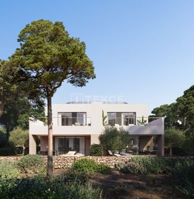 Luxury Villas Near the Beach in Tarragona