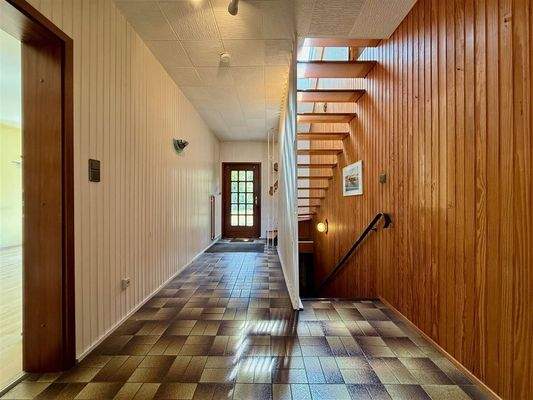 Hauseingang EG  (rechter Hausteil)