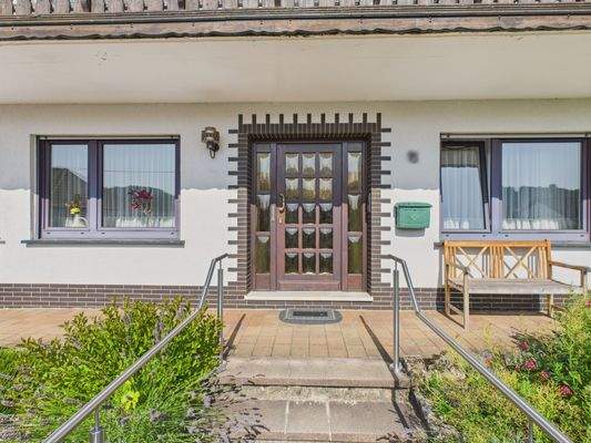 CAM01223G0-PR0148-STILL011