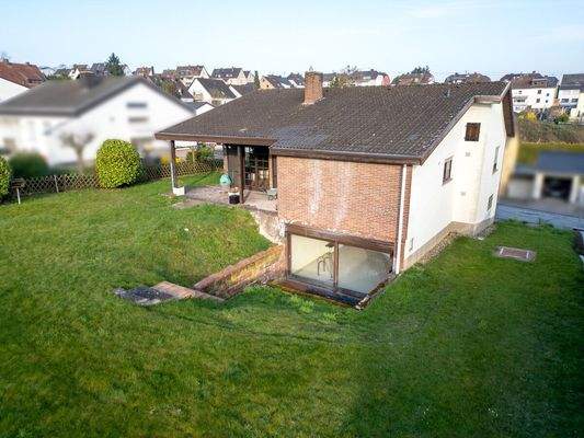 Bungalow zum Vollenden in Top-Lage von Gersweiler