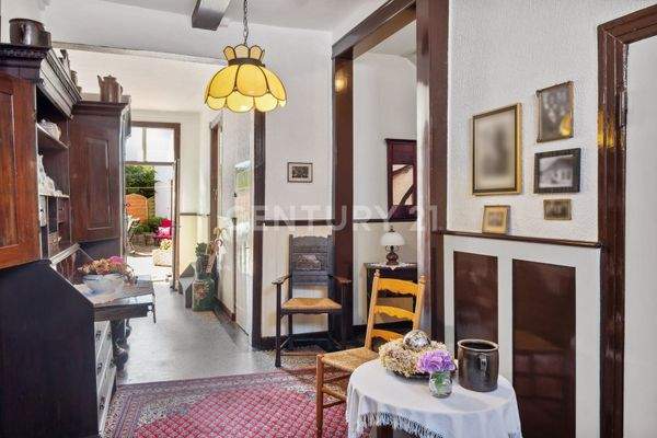 EG Eingangsflur + Innenhof