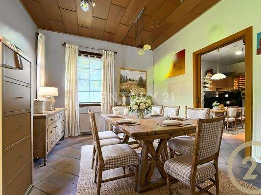 Esszimmer visualisiert im Landhaus Stil