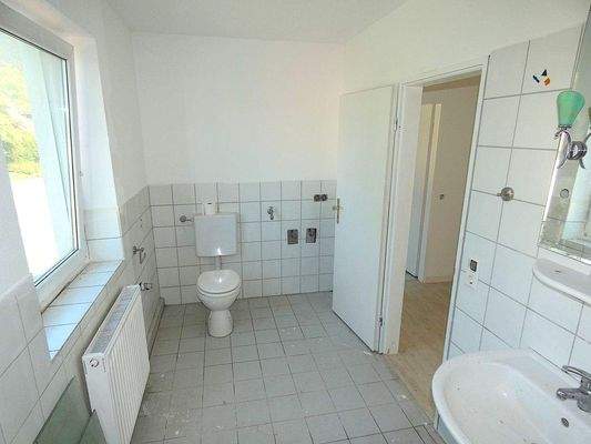 Wohnung DG – Bad / WC