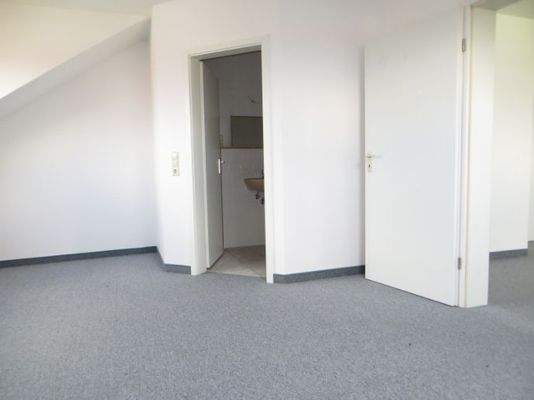 Schlafzimmer und Bad