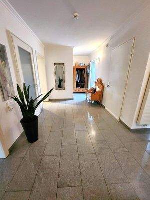 DIELE HAUPTWOHNUNG 1.OG