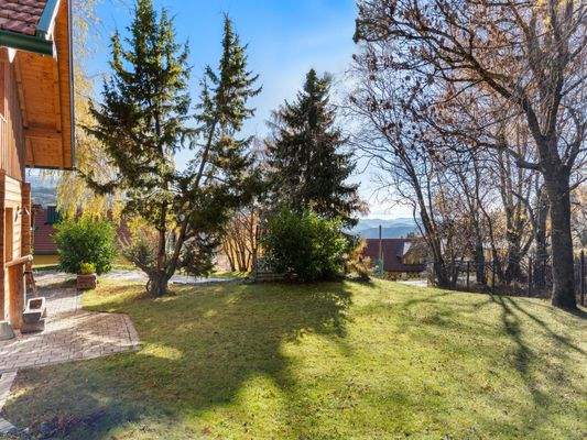 Gepflegtes Grundstück