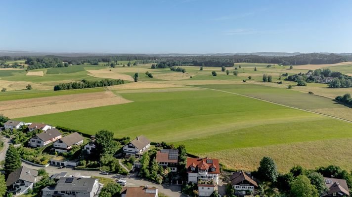 Haus mit Wiesen