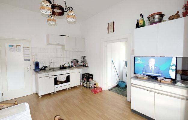 Blick in freiwerdende Wohnung im OG