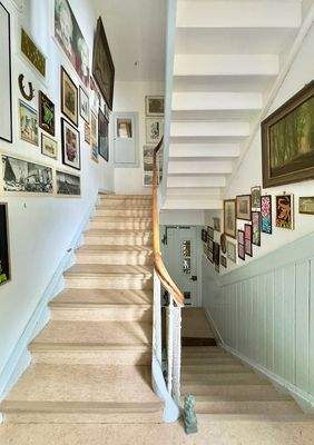 Treppenhaus 2. OG2.jpg