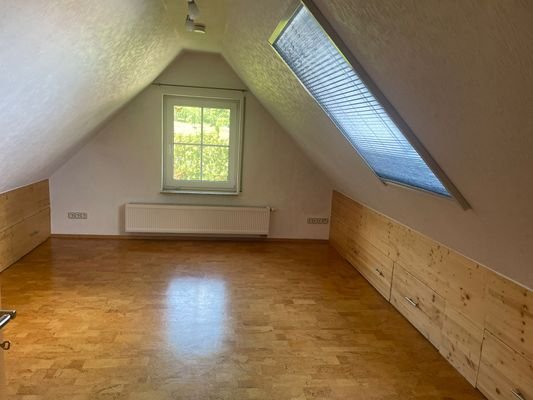 9 Kinderzimmer DG.jpg
