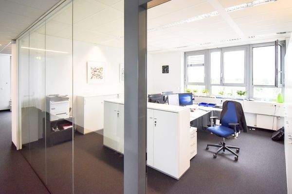 Büro groß