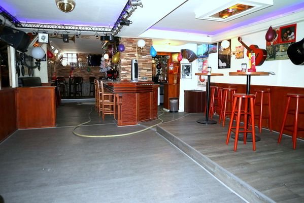 Platz für Bar / Lounge / Café