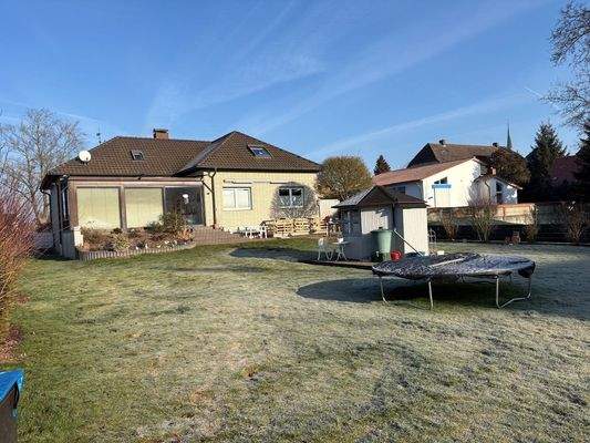 Rückansicht mit Garten