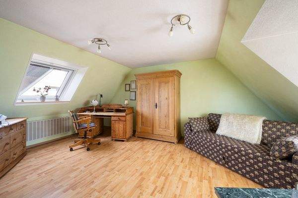 Büro / Kinderzimmer