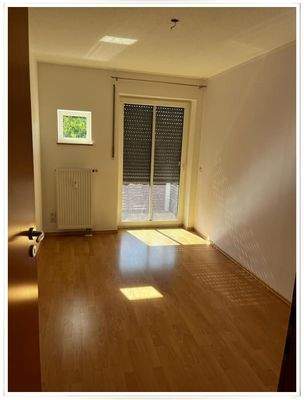 OG Zimmer mit Balkon