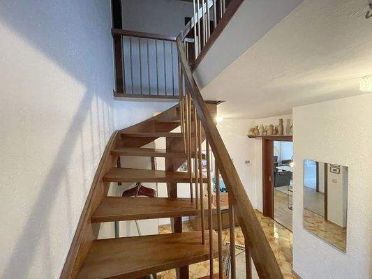 Treppenaufgang zum DG