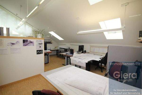 Großes Planungsbüro EG