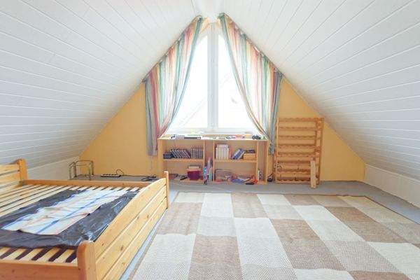 Hobbyzimmer Spitzboden