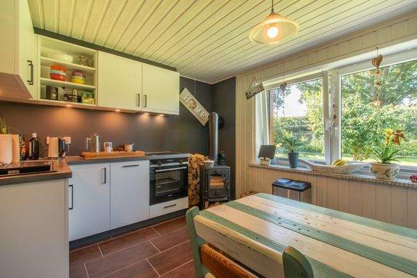 Küche mit Bollerofen