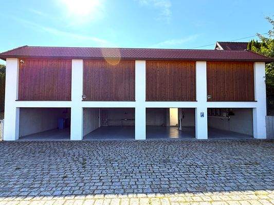 Frontansicht Vierfachgarage 