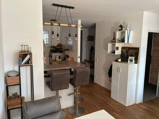 Eingangsbereich mit Bar