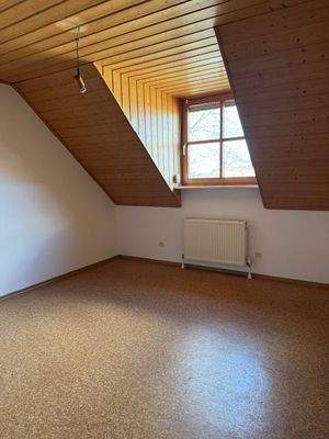 Büro, Gäste-oder Kinderzimmer im 1. Stock