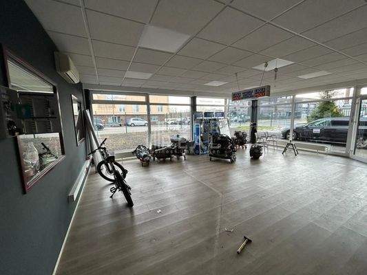 Büro-/ Verkaufsraum