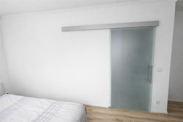 Schiebetür im Schlafzimmer
