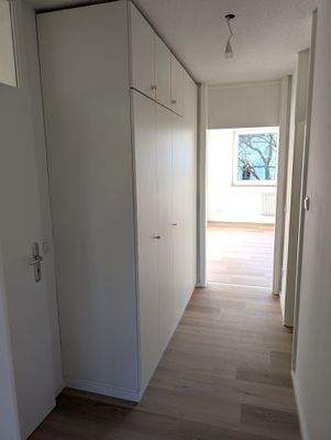 Einbauschrank im Flur